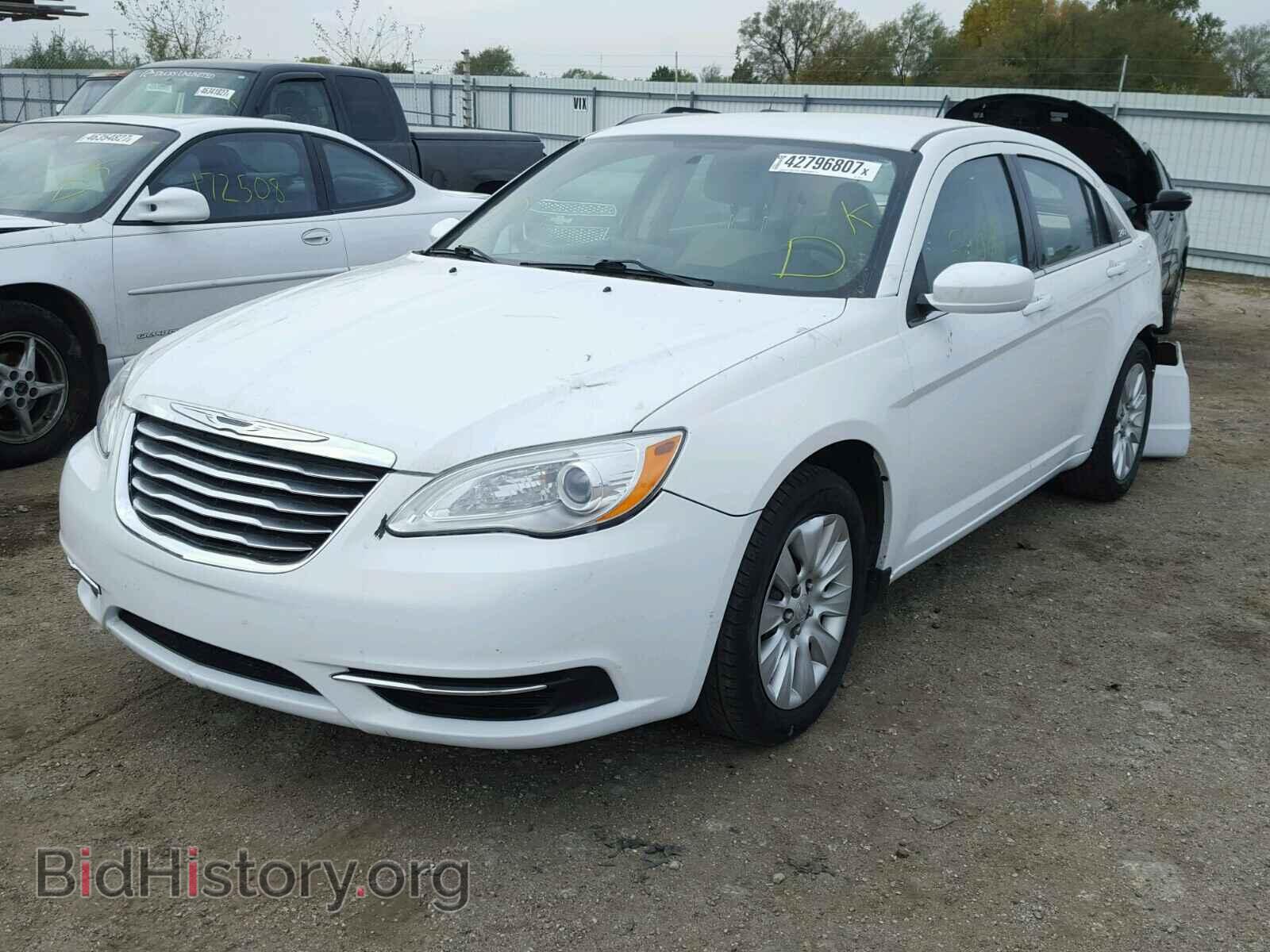 2014 CHRYSLER 200 - VIN: 1C3CCBAB5EN194720 - Фото 2