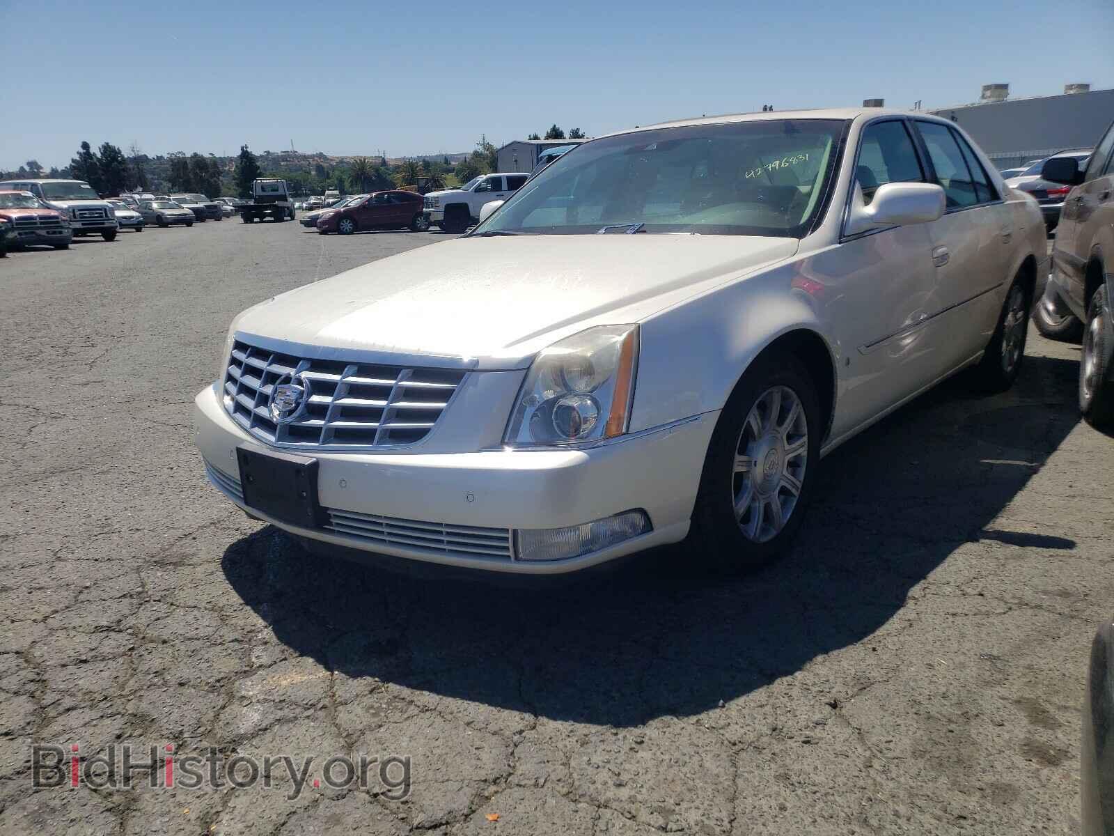 2009 CADILLAC DTS - VIN: 1G6KD57Y59U127843 - Фото 2