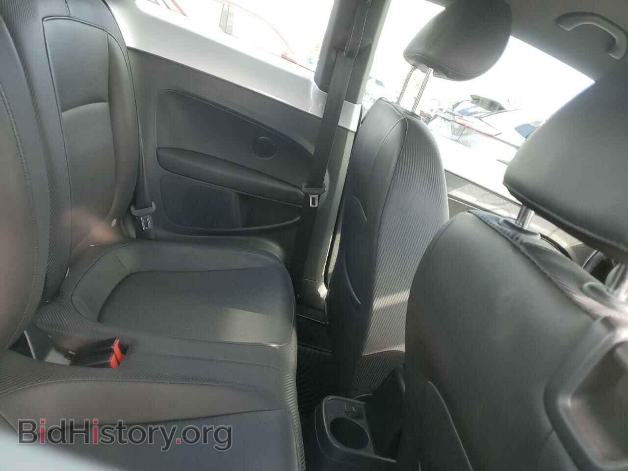 2013 VOLKSWAGEN BEETLE - VIN: 3VWJP7AT3DM686441 - Фото 10