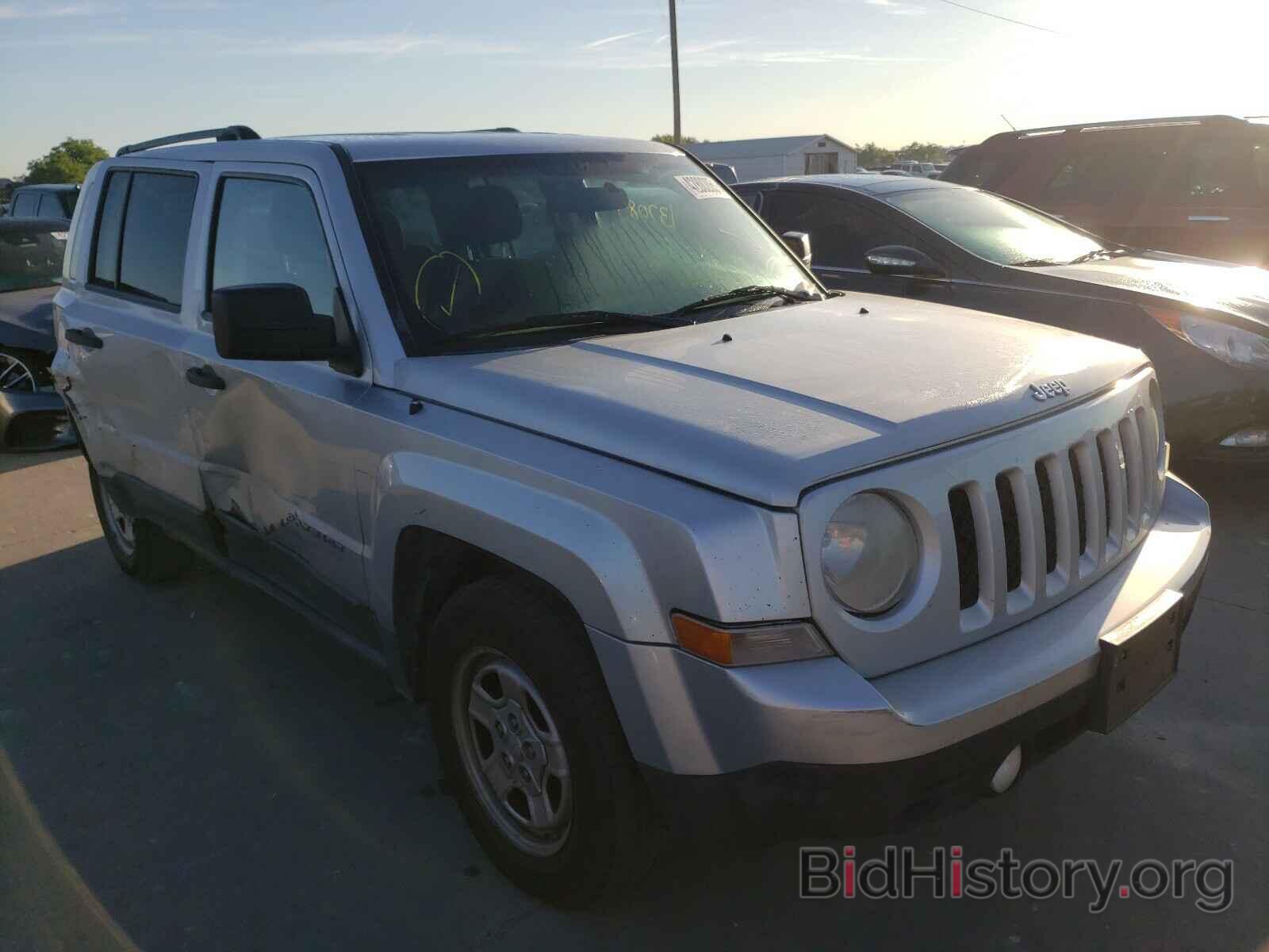 Фотография 1J4NT1GA2BD165863 - JEEP PATRIOT 2011