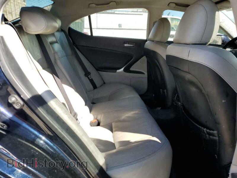 2010 Lexus IS (VIN JTHBF5C27A5117868) — photo 10 of 12