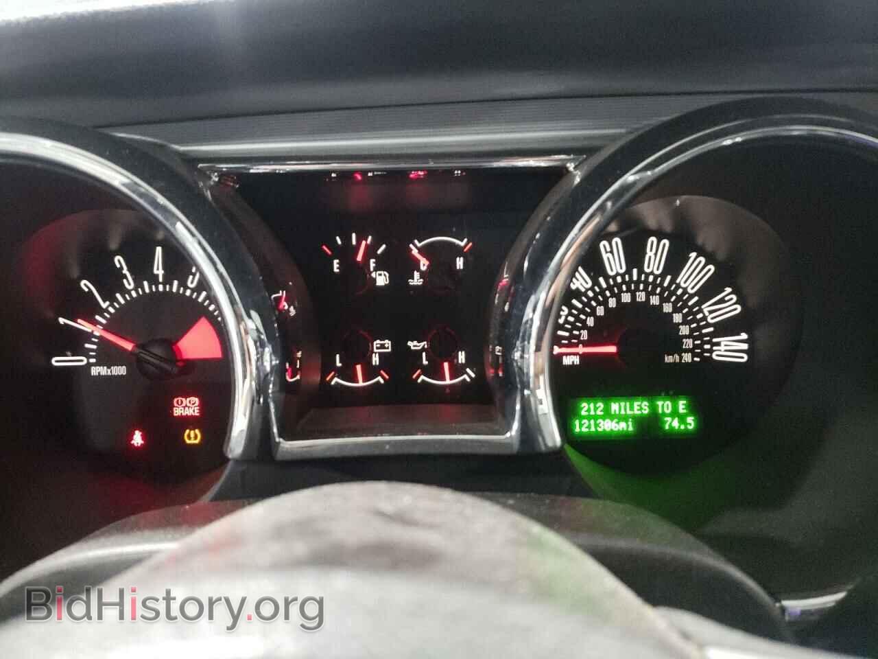2007 FORD MUSTANG - VIN: 1ZVFT82H875241740 - Фото 9