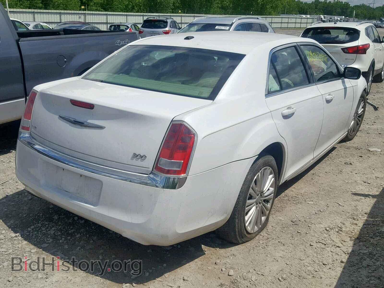 2013 CHRYSLER 300 - VIN: 2C3CCARG6DH541473 - Фото 4