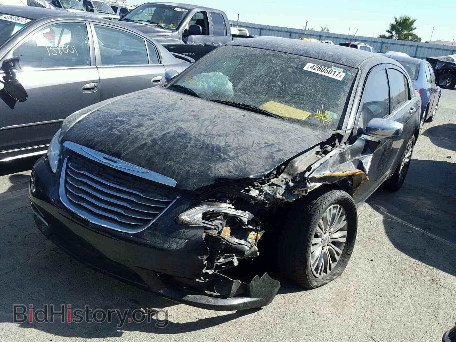2011 CHRYSLER 200 - VIN: 1C3BC2FG7BN503048 - Фото 2