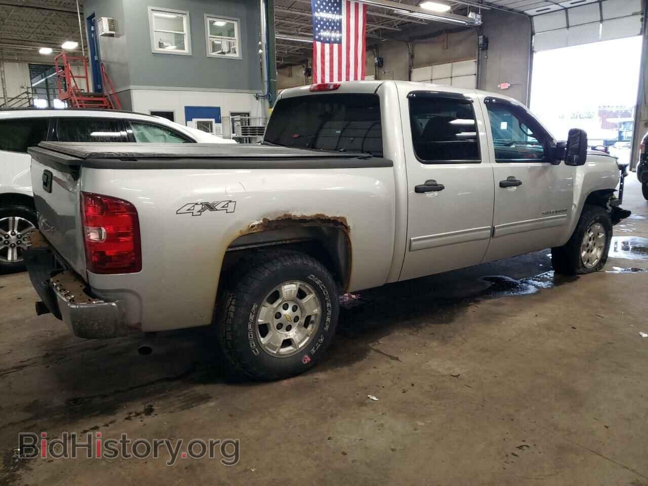 2011 CHEVROLET SILVERADO - VIN: 3GCPKSE32BG303996 - Фото 3