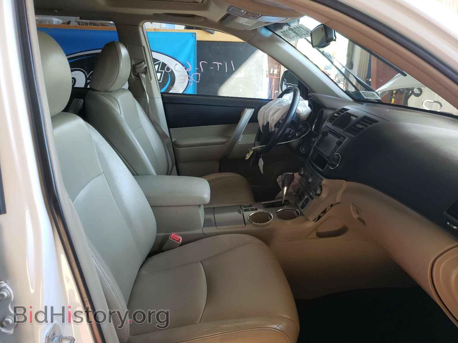 2013 TOYOTA HIGHLANDER - VIN: 5TDBK3EH8DS181340 - Фото 5
