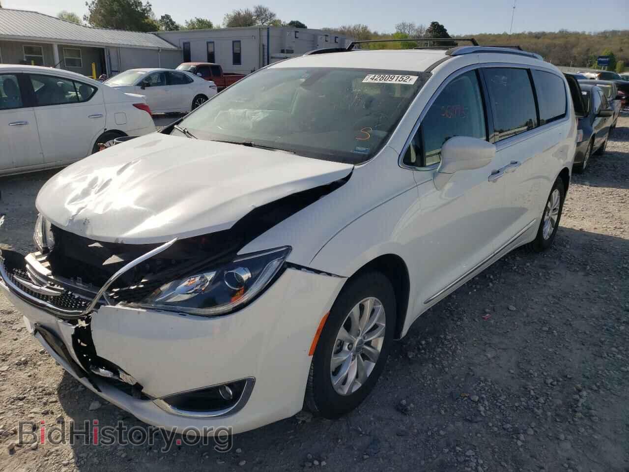 2018 CHRYSLER PACIFICA - VIN: 2C4RC1BG6JR246136 - Photo 2