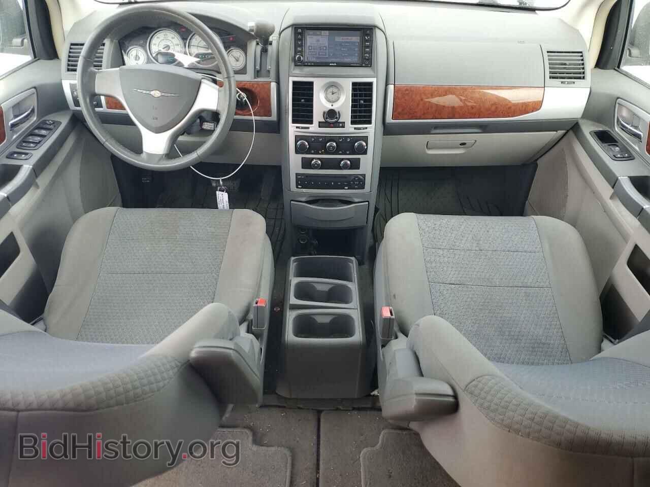 2009 CHRYSLER MINIVAN - VIN: 2A8HR54129R555732 - Фото 8