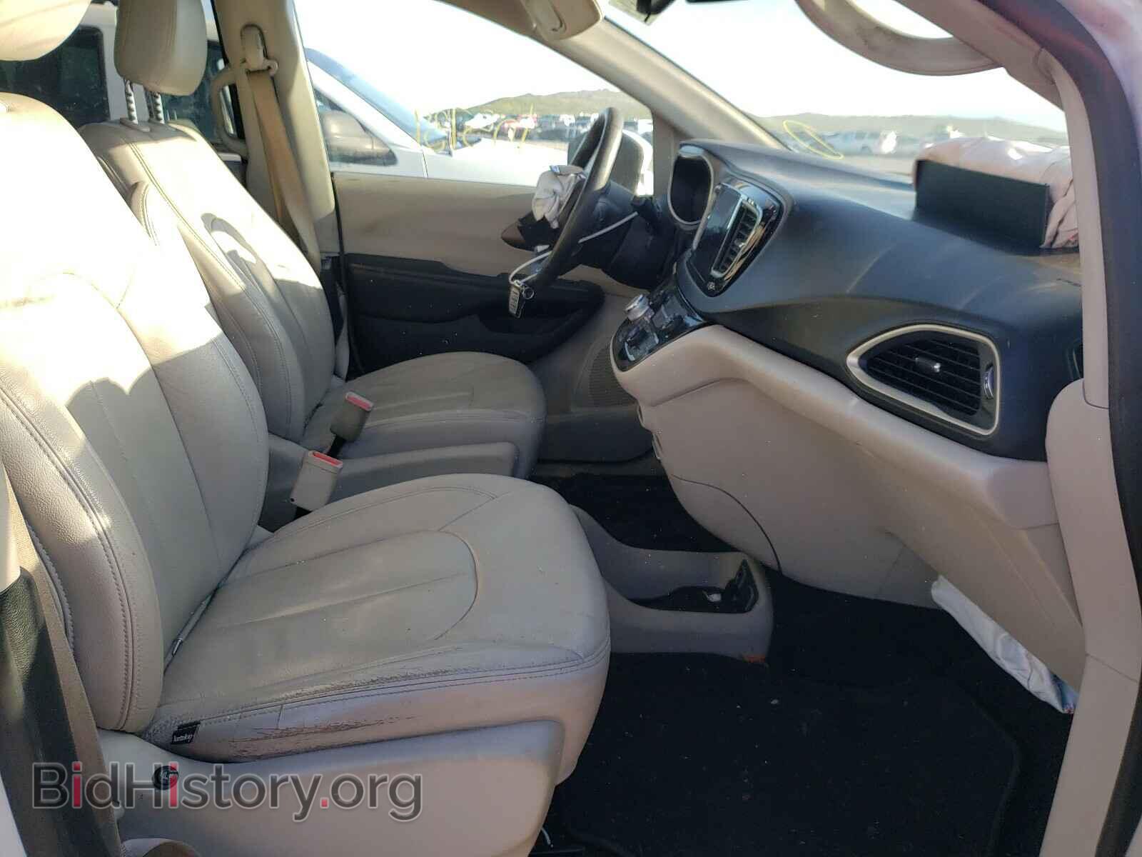 2017 CHRYSLER PACIFICA - VIN: 2C4RC1DG9HR577929 - Photo 5