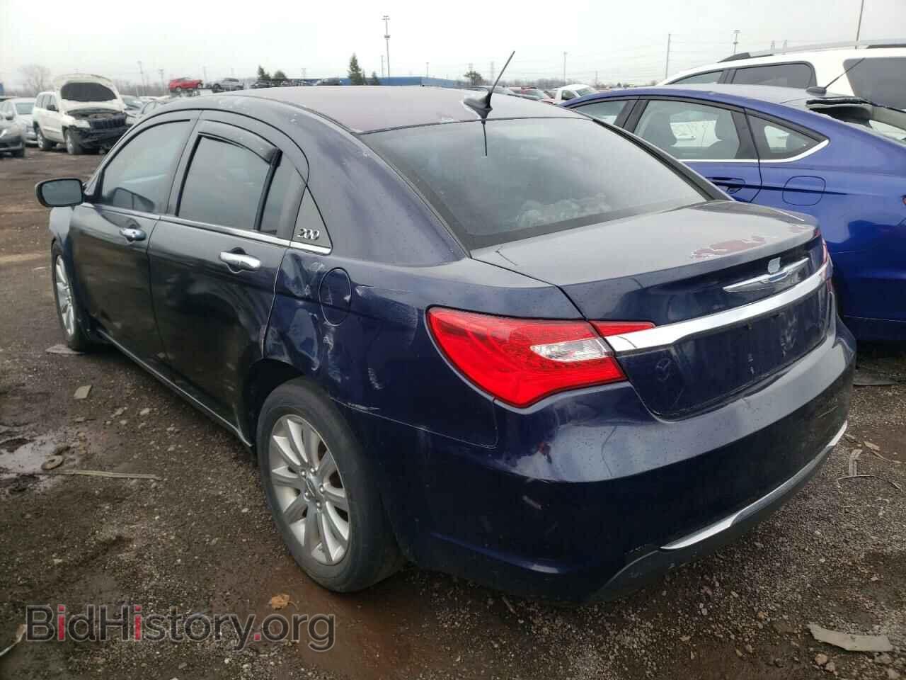 2013 CHRYSLER 200 - VIN: 1C3CCBCG4DN542692 - Фото 2