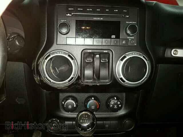 2011 JEEP WRANGLER - VIN: 1J4AA5D16BL521317 - Фото 9