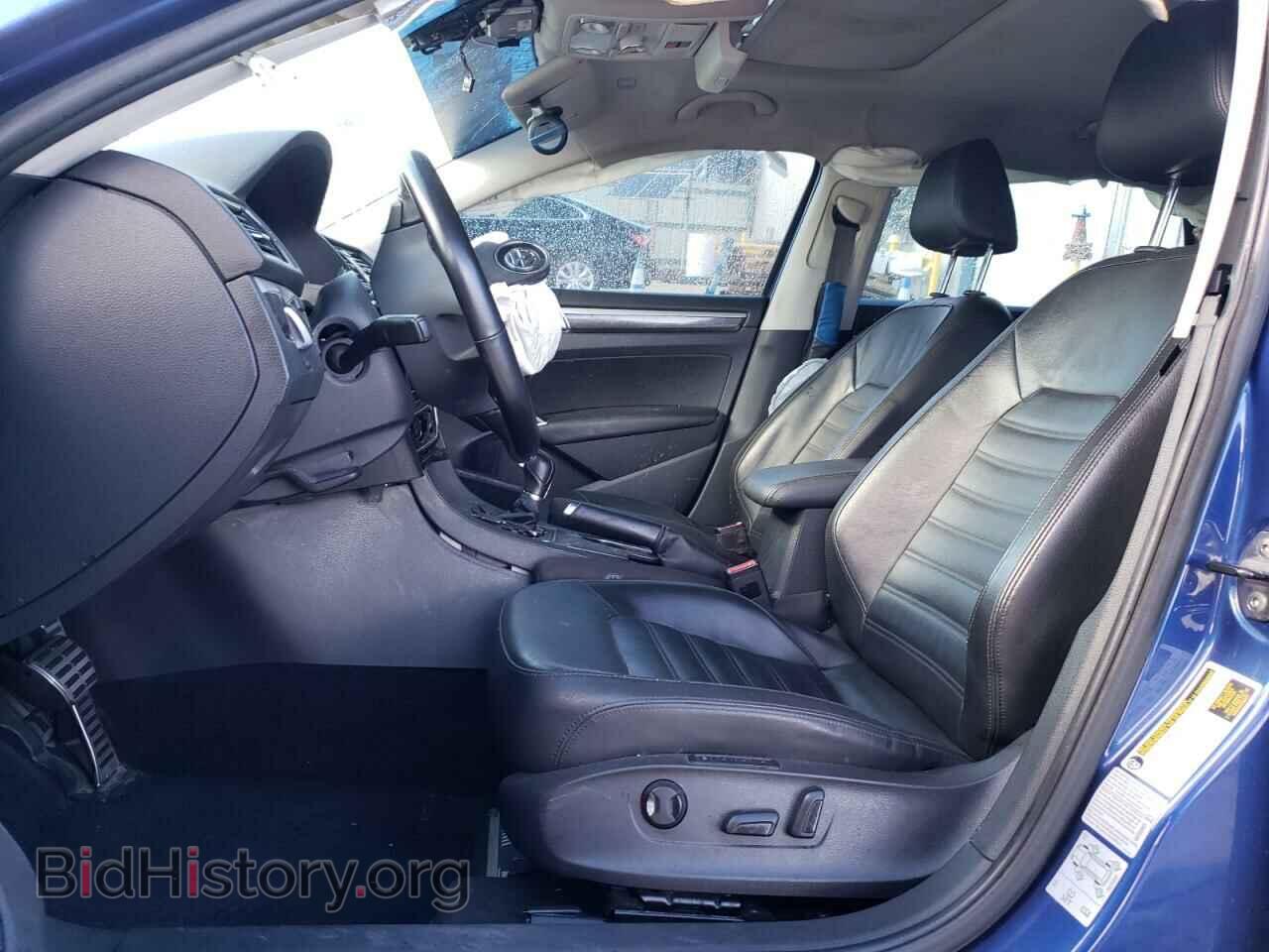2017 VOLKSWAGEN PASSAT - VIN: 1VWCM7A37HC068533 - Фото 7