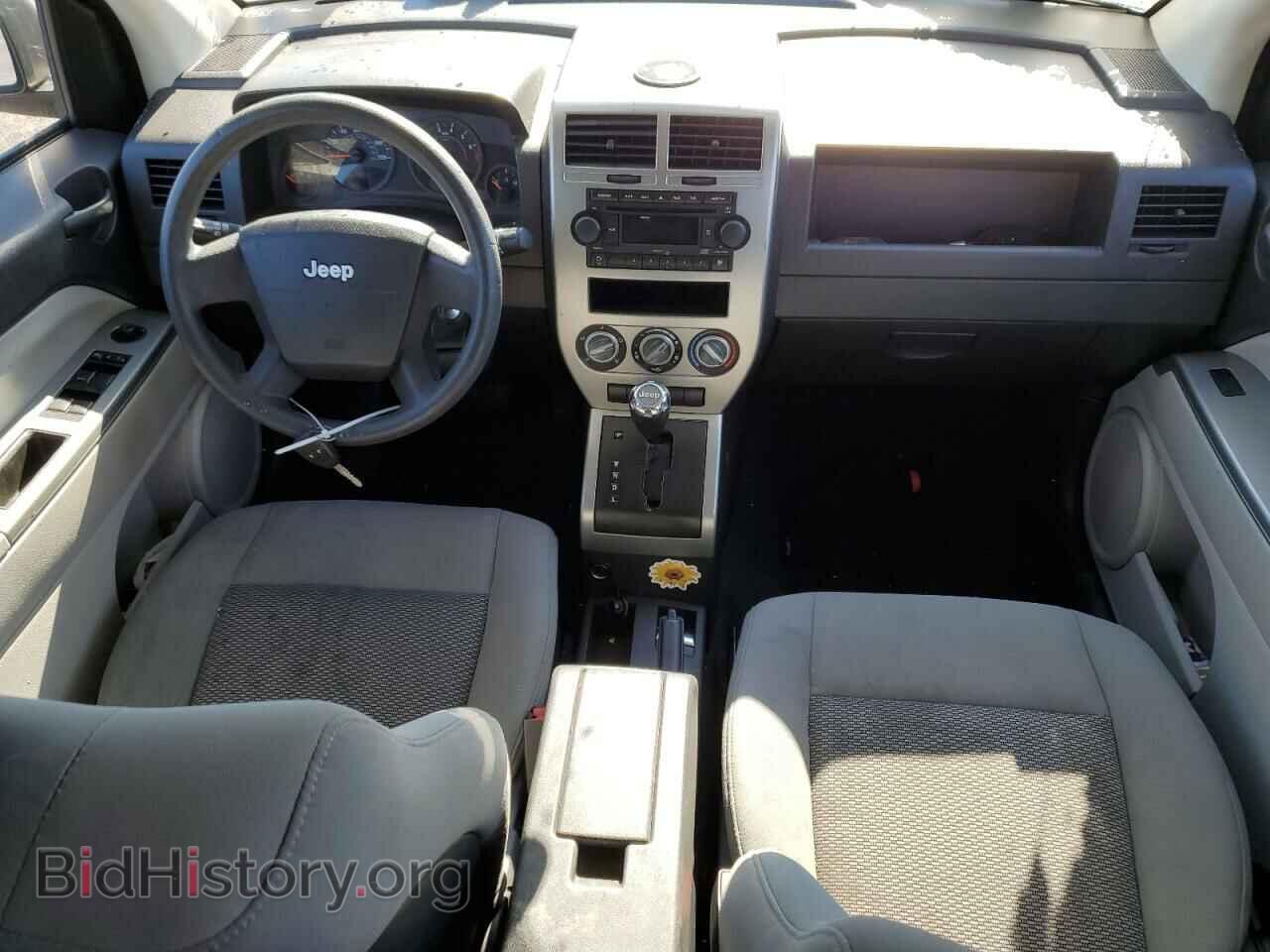 2007 JEEP COMPASS - VIN: 1J8FF47W57D207036 - Фото 8