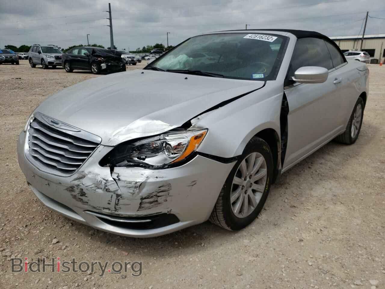 2012 CHRYSLER 200 - VIN: 1C3BCBEB6CN123562 - Фото 2