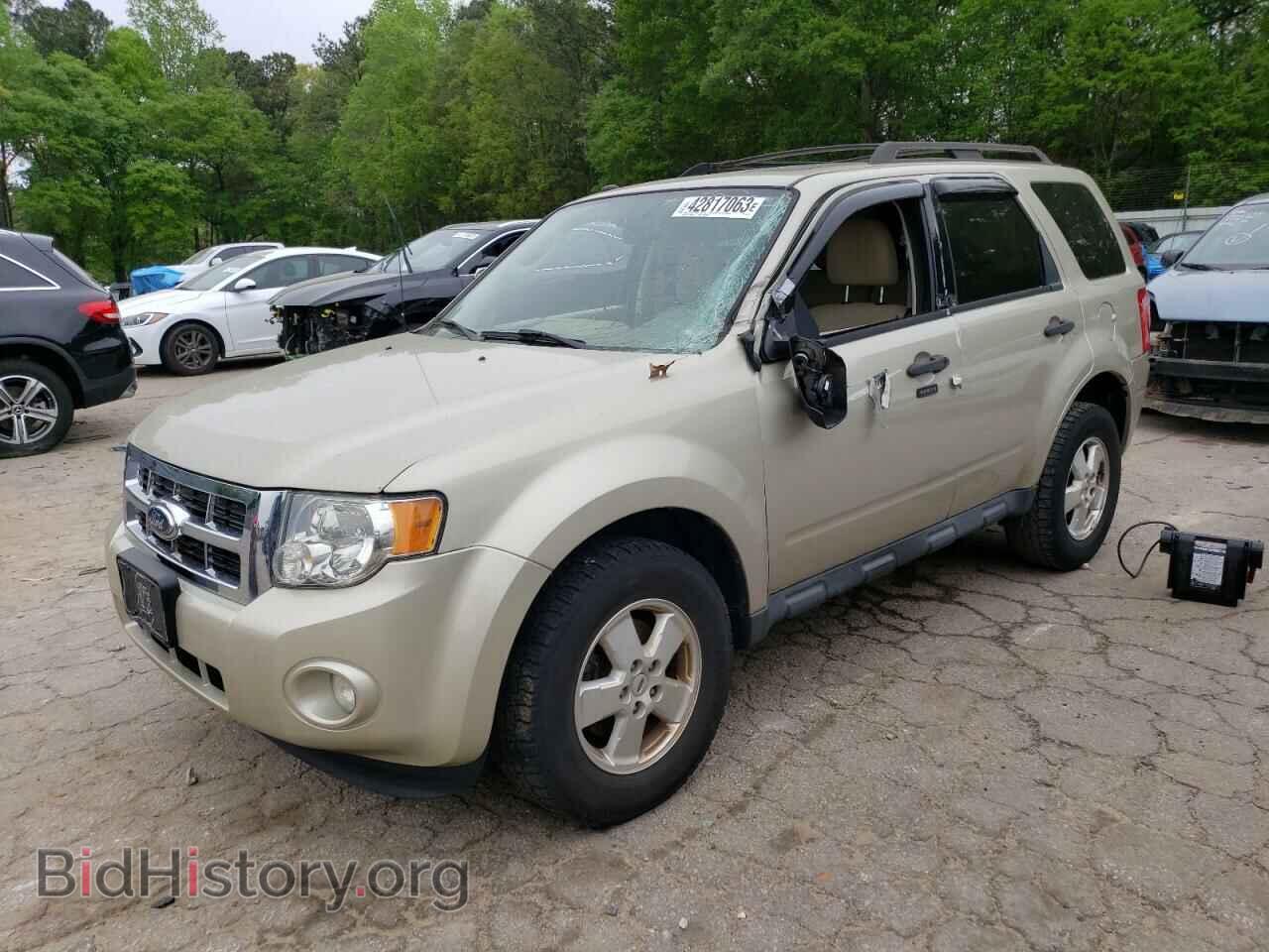 Фотография 1FMCU0D77BKC47933 - FORD ESCAPE 2011