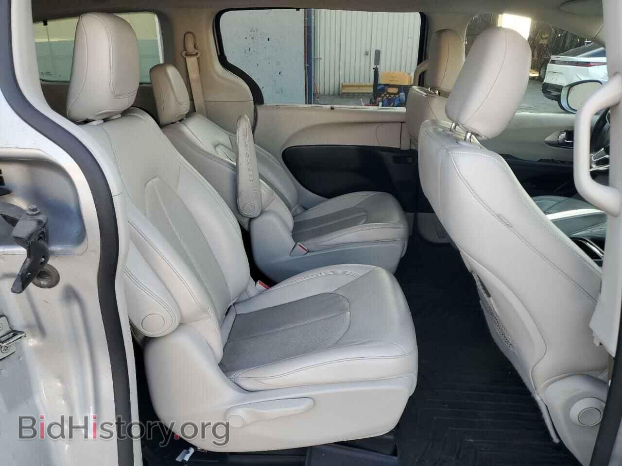2019 CHRYSLER PACIFICA - VIN: 2C4RC1L70KR590352 - Фото 11
