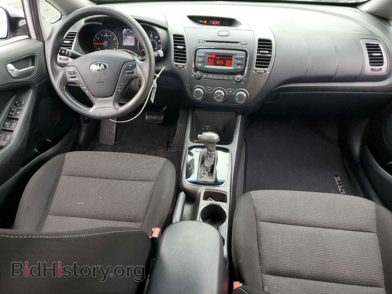 2017 KIA FORTE - VIN: 3KPFK4A7XHE135710 - Фото 8