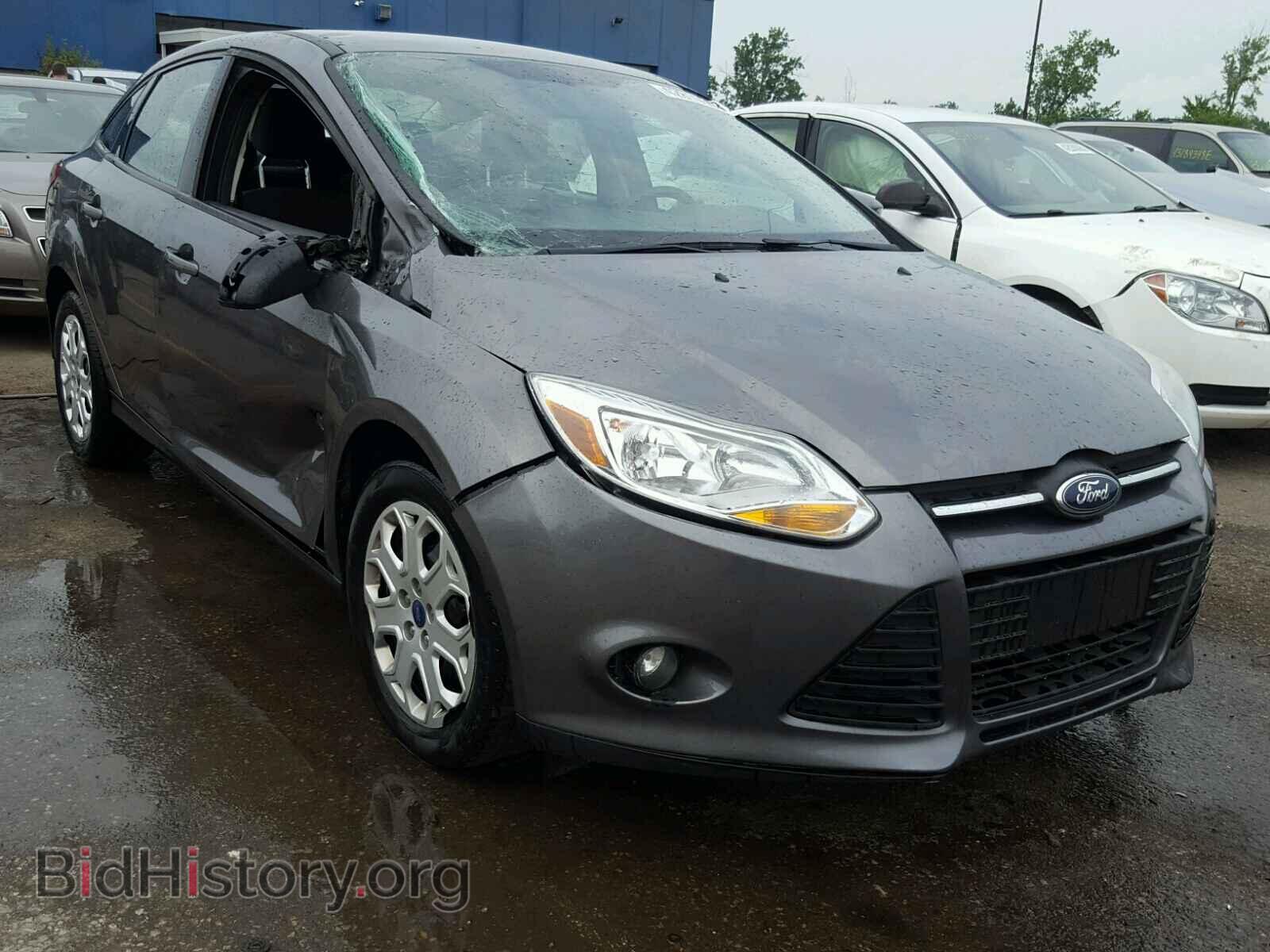 2012 Ford FOCUS Focus SE (VIN 1FAHP3F24CL304269) — фото 1 из 10, Copart, повреждение: бок