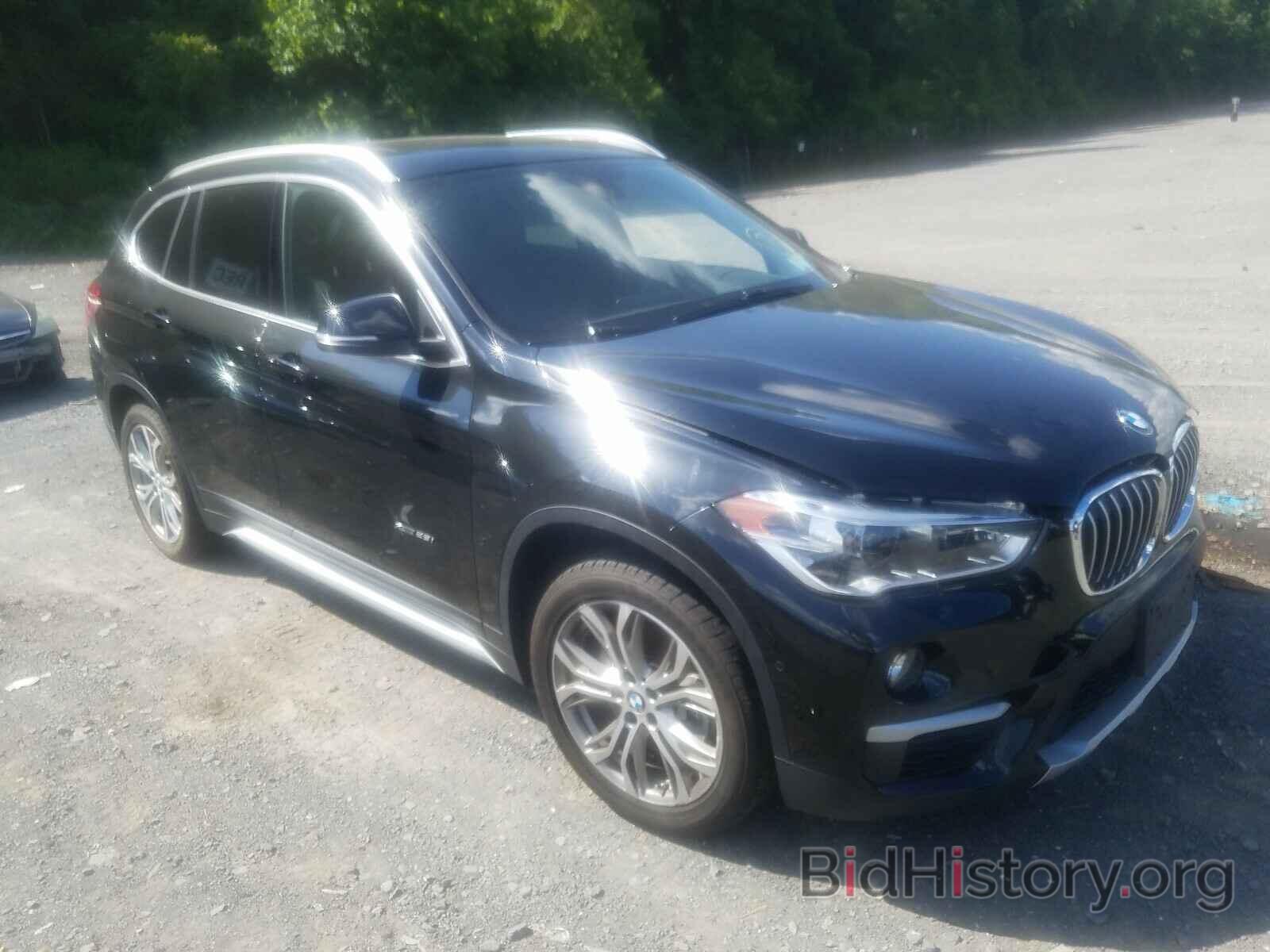 Фотография WBXHT3Z32H4A54158 - BMW X1 2017