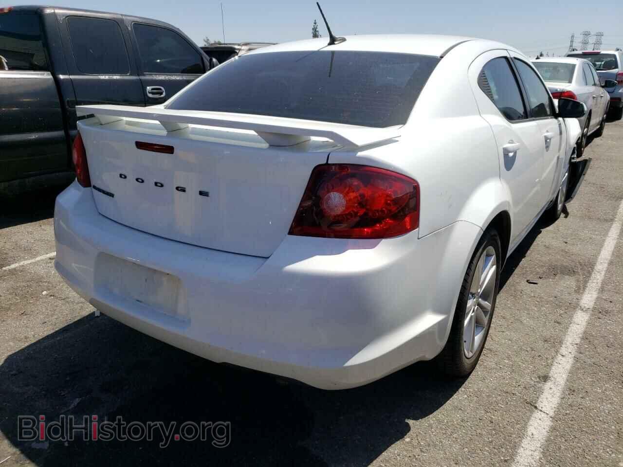 2011 DODGE AVENGER - VIN: 1B3BD1FG4BN552115 - Фото 4