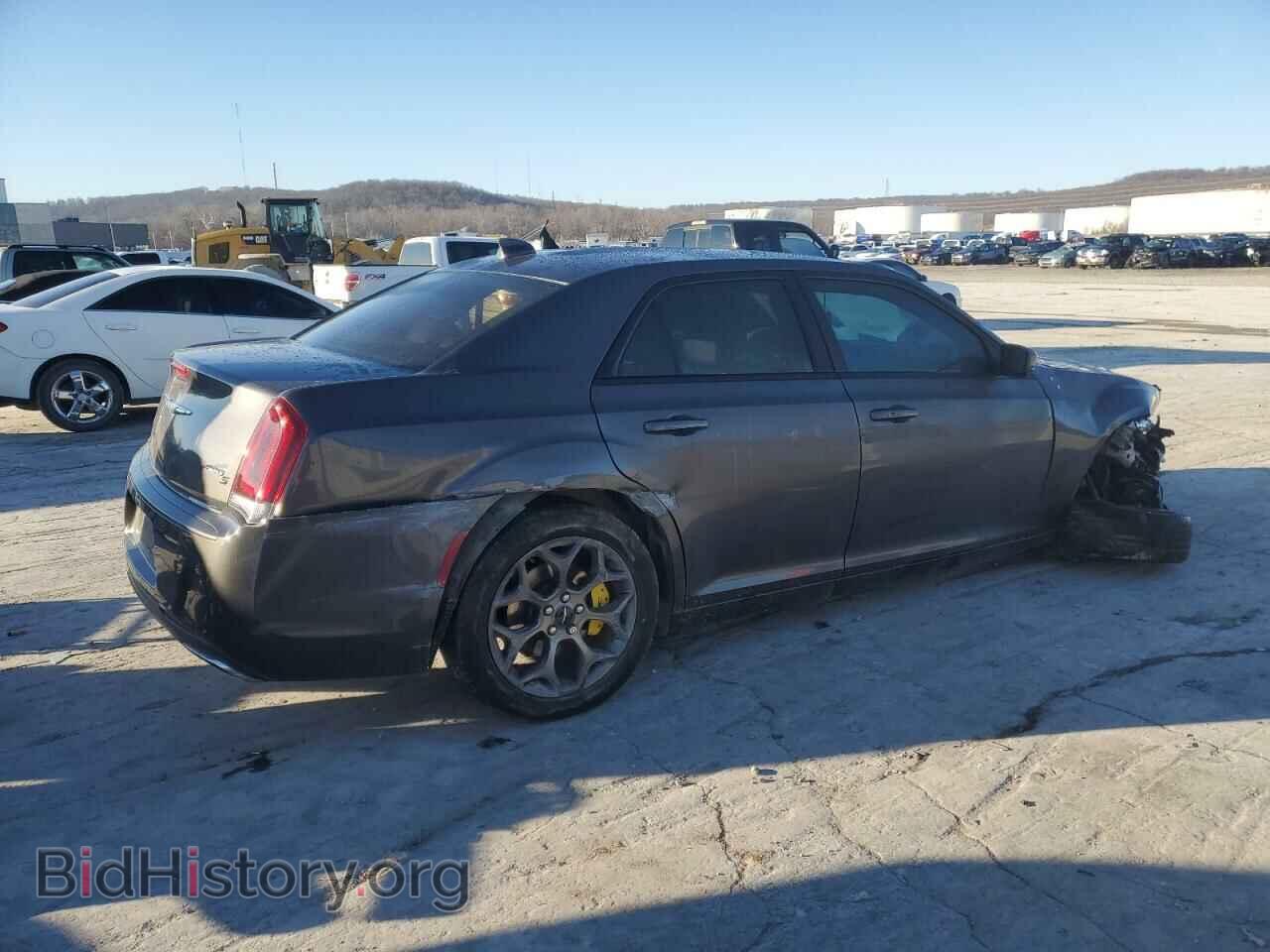 2017 CHRYSLER 300 - VIN: 2C3CCAGG8HH604002 - Фото 3