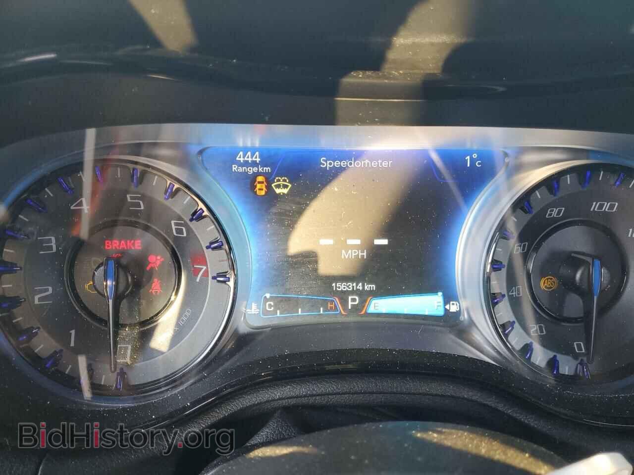 2017 CHRYSLER 300 - VIN: 2C3CCAGG8HH604002 - Фото 9