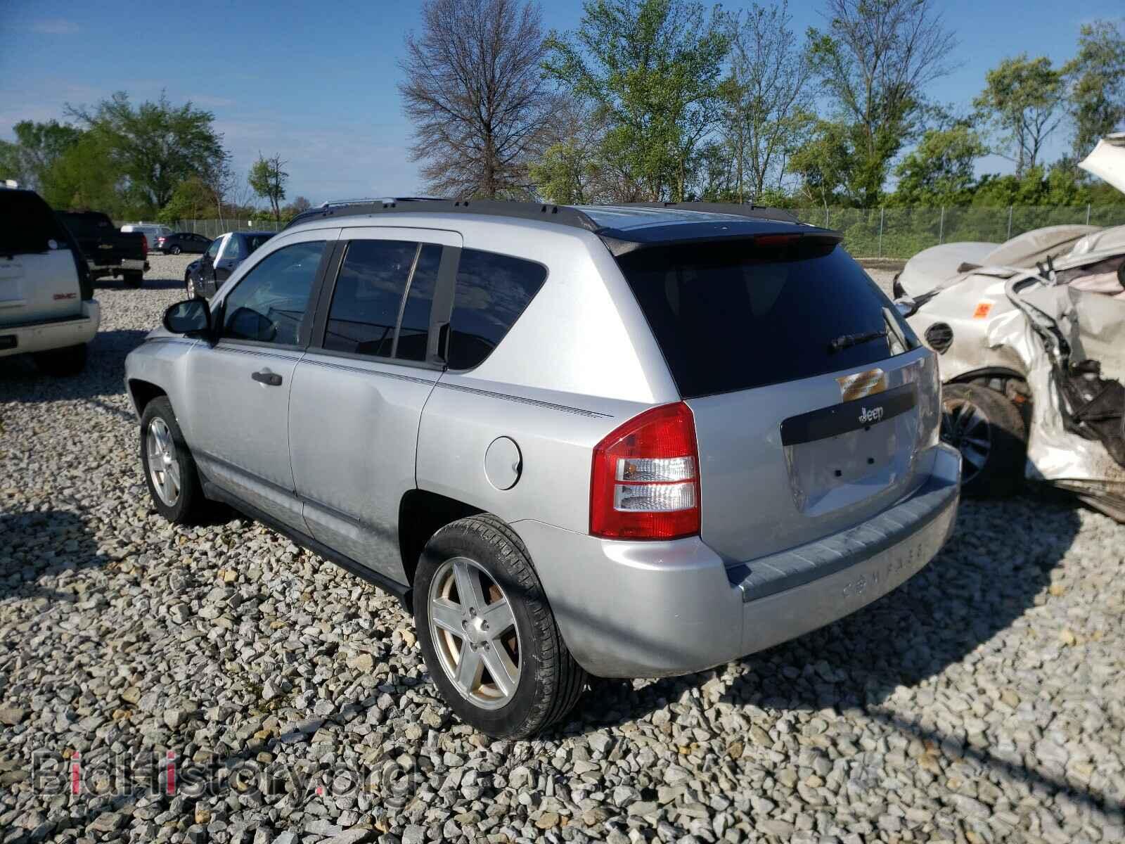 2009 JEEP COMPASS - VIN: 1J4FT47A49D124599 - Фото 3