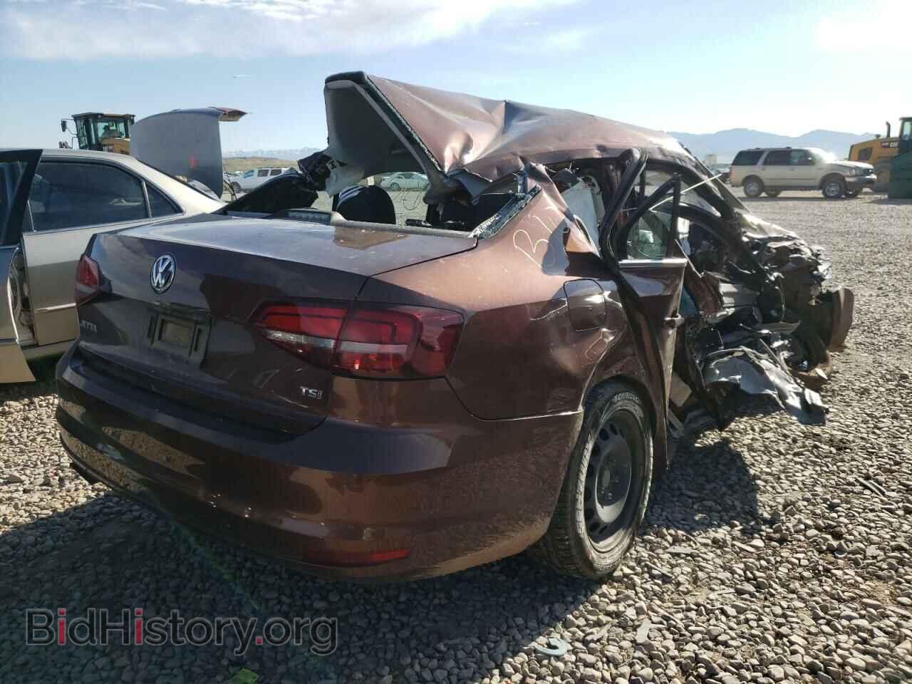 2017 VOLKSWAGEN JETTA - VIN: 3VW2B7AJ9HM391402 - Photo 4