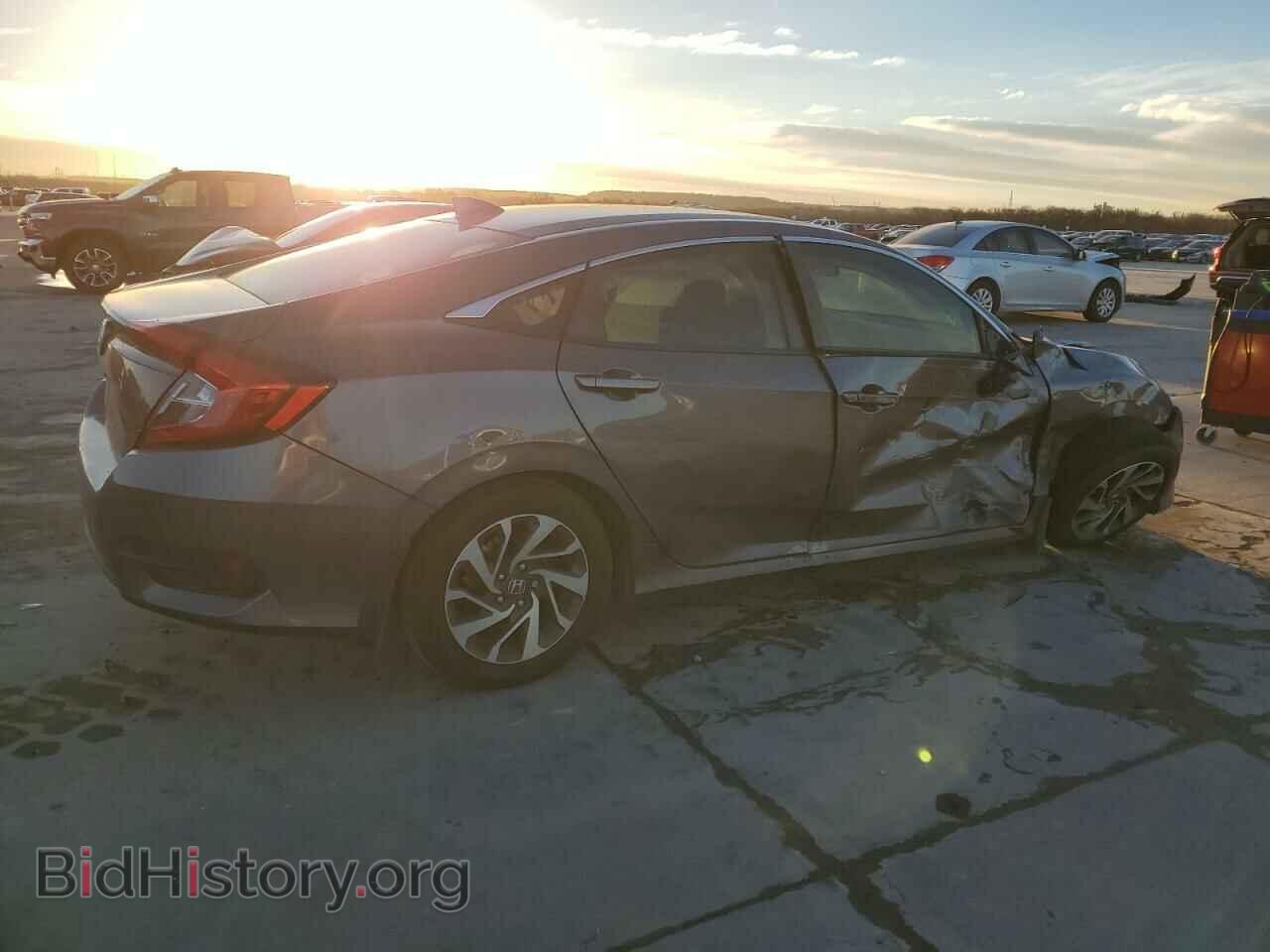 2017 HONDA CIVIC - VIN: 19XFC2F79HE028366 - Фото 3