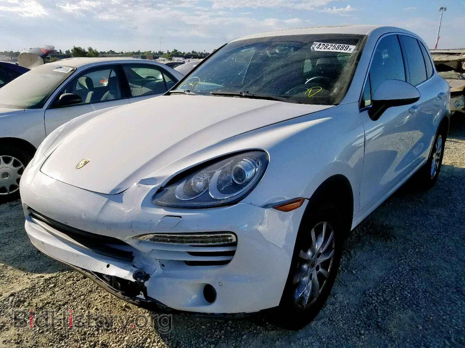 2013 PORSCHE CAYENNE - VIN: WP1AA2A28DLA19444 - Фото 2