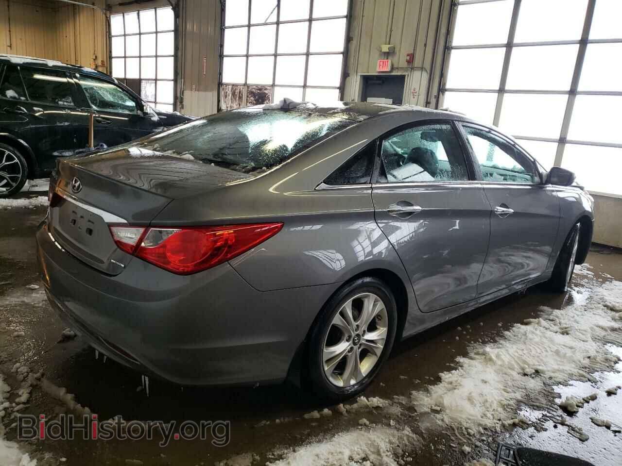2013 HYUNDAI SONATA - VIN: 5NPEC4AC7DH697477 - Фото 3
