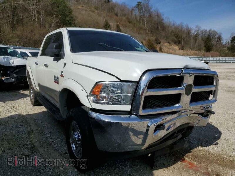 2017 RAM 2500 (VIN 3C6UR5DL4HG620454) — фото 4 из 12