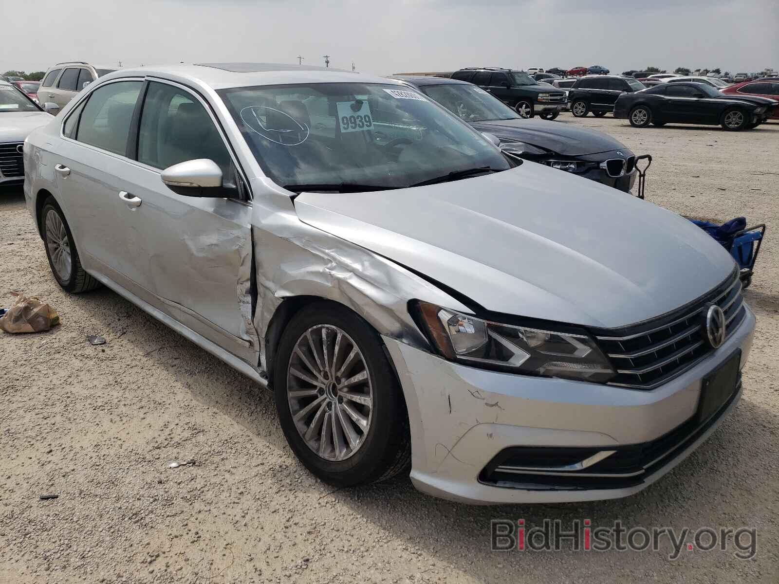 Фотография 1VWBT7A37HC060592 - VOLKSWAGEN PASSAT 2017