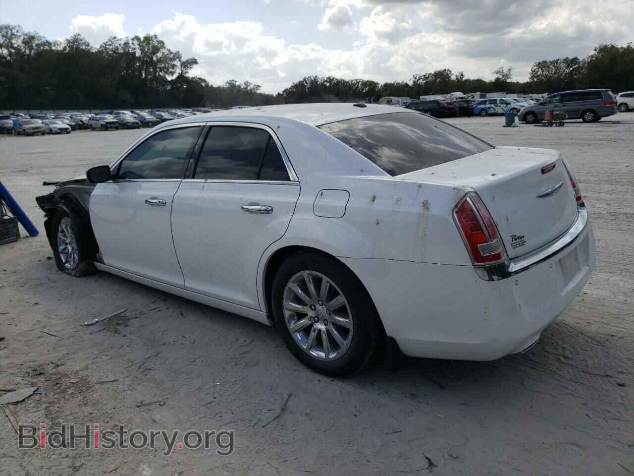 2013 CHRYSLER 300 - VIN: 2C3CCAEG9DH743827 - Фото 2