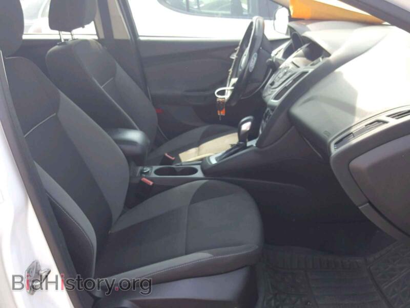2012 Ford FOCUS (VIN 1FAHP3K23CL387201) — photo 5 of 10