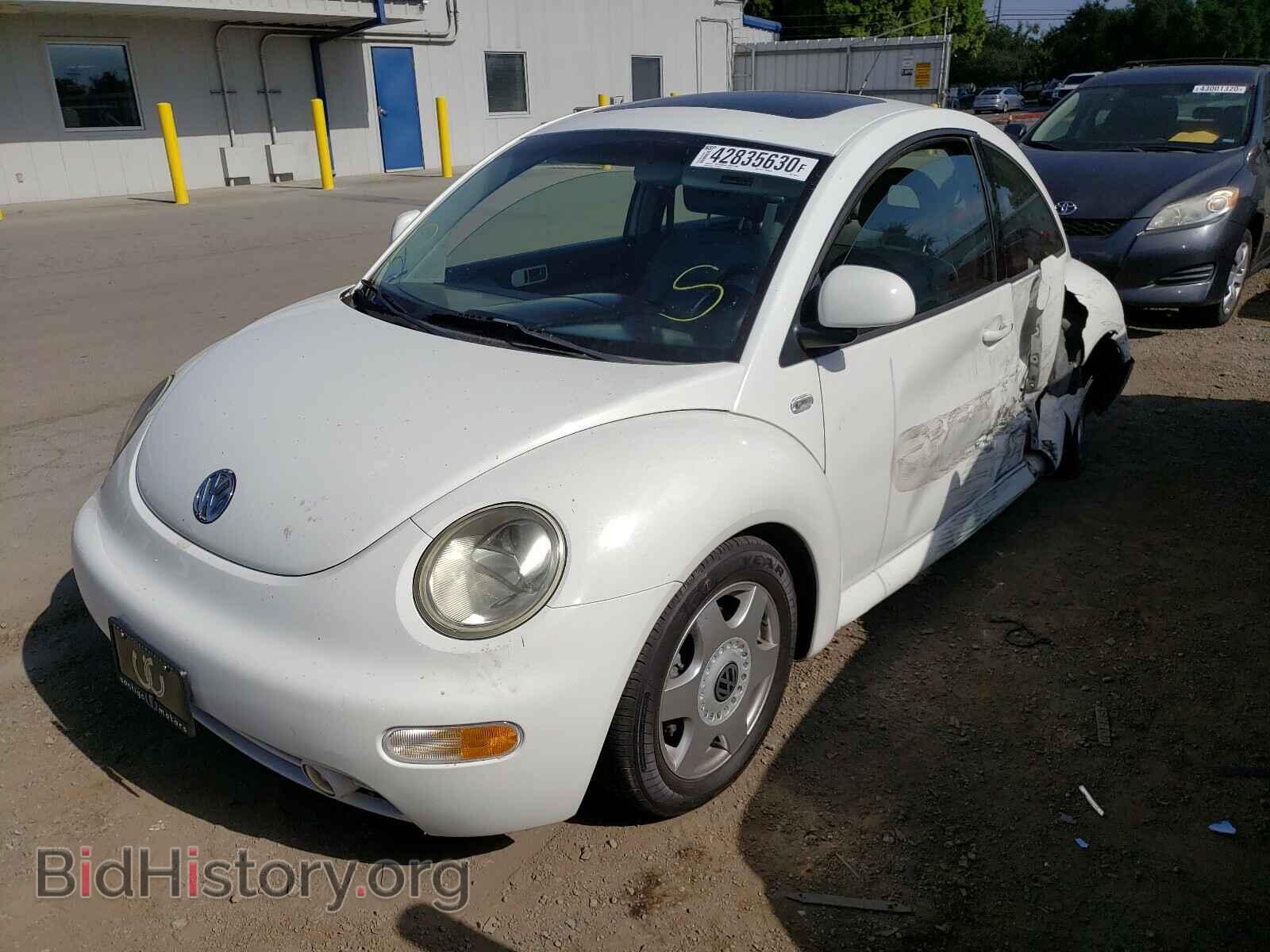 2000 VOLKSWAGEN BEETLE - VIN: 3VWCD21C0YM500073 - Фото 2