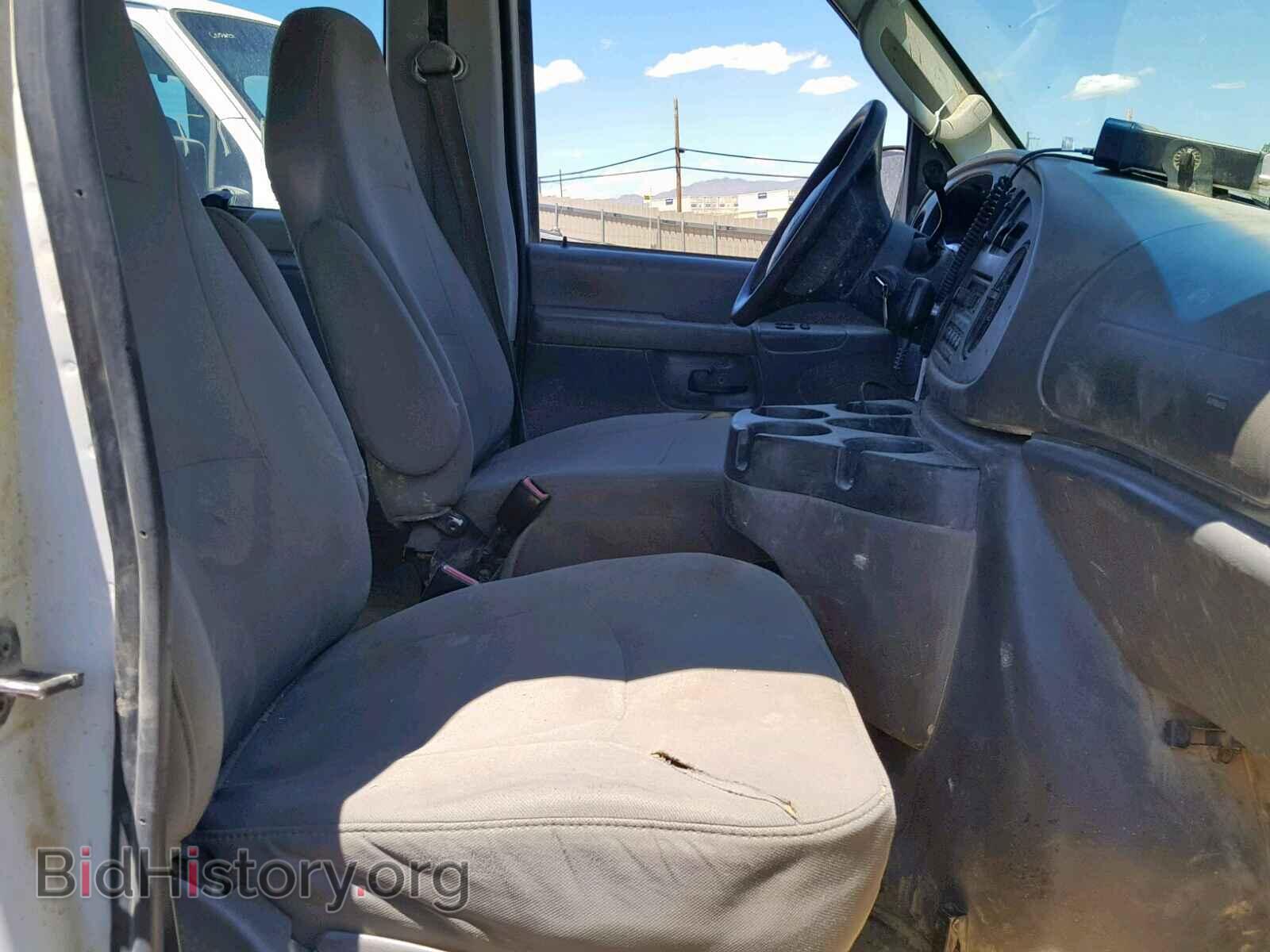 2008 FORD ECONOLINE - VIN: 1FBSS31LX8DB39493 - Фото 5