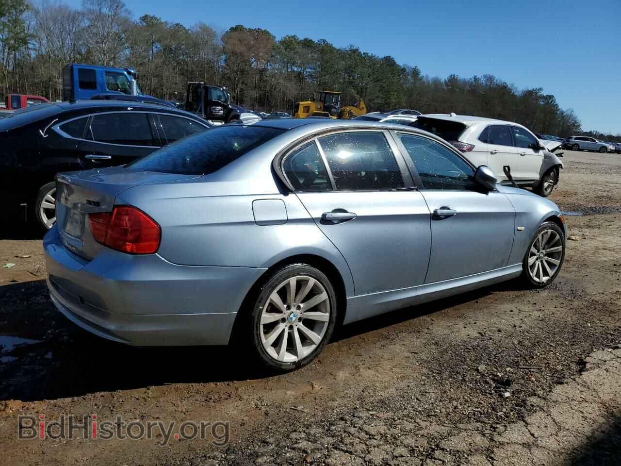 2011 BMW 3 SERIES - VIN: WBAPH7C5XBE674702 - Фото 3