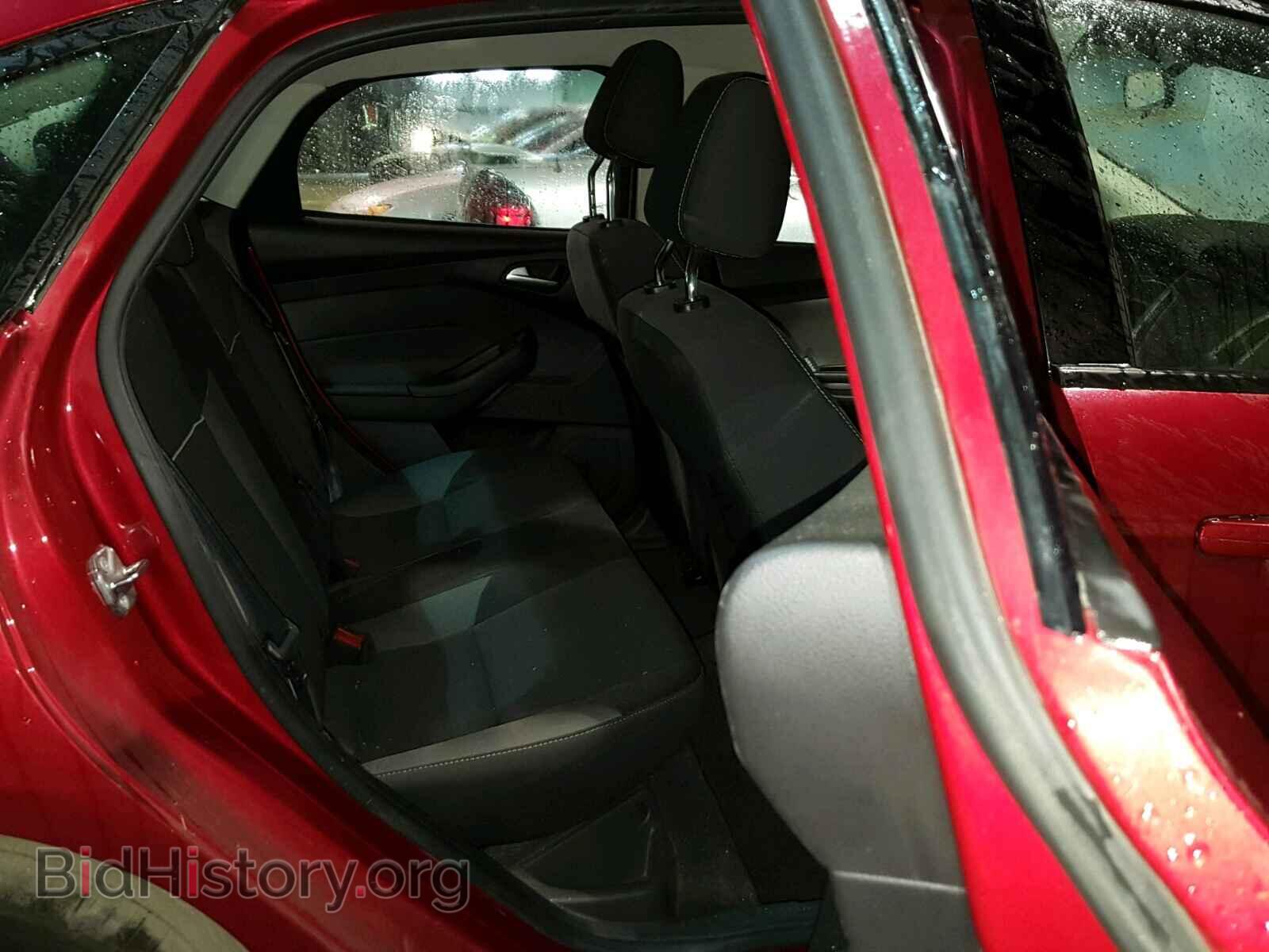 2012 Ford FOCUS (VIN 1FAHP3F25CL293413) — photo 6 of 10