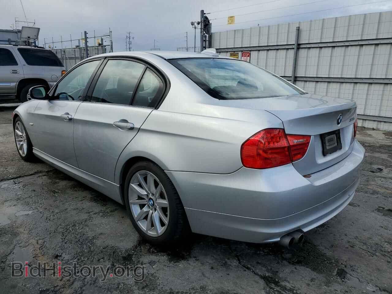 2011 BMW 3 SERIES - VIN: WBAPH5G57BNM80773 - Фото 2