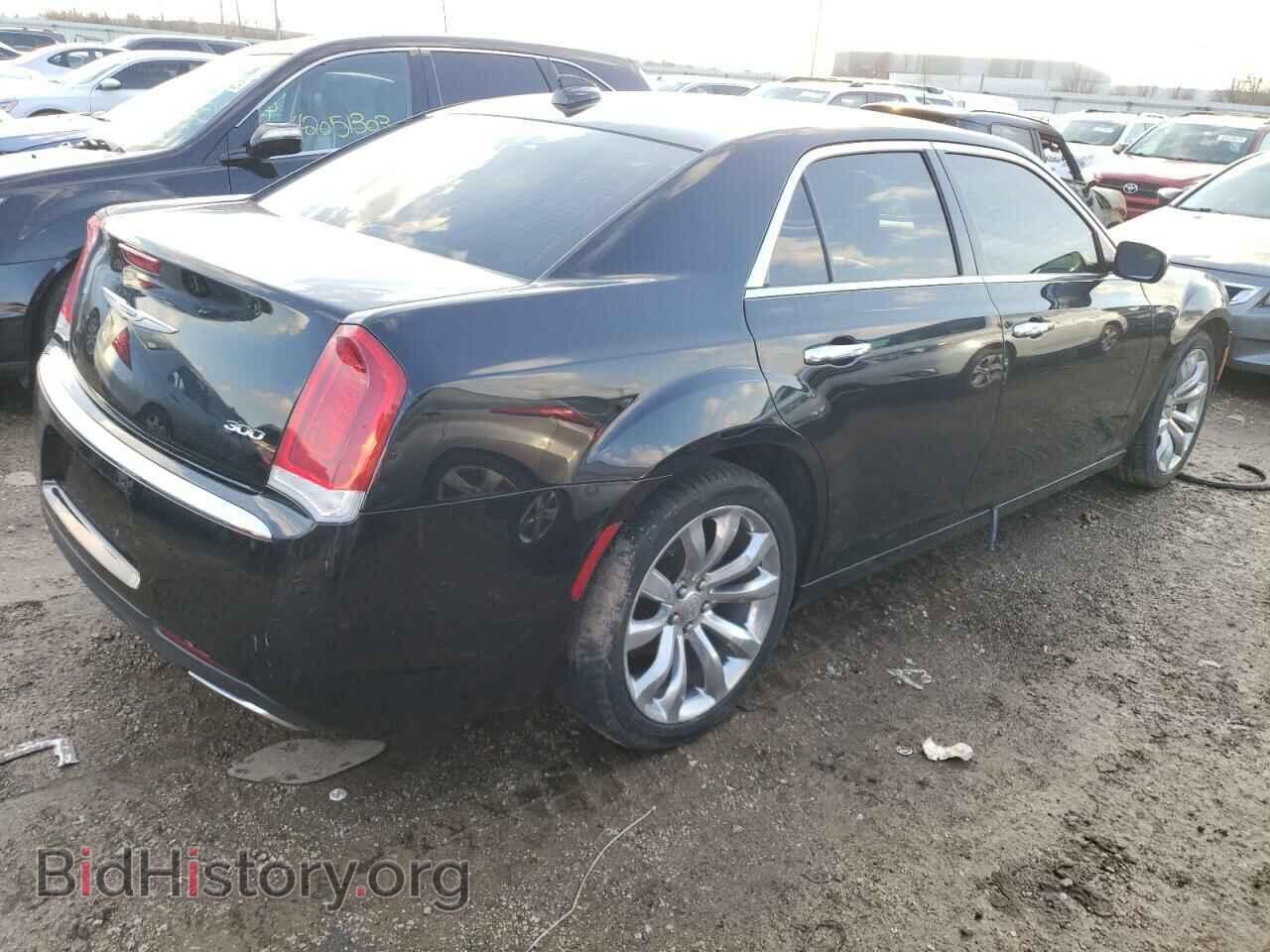 2019 CHRYSLER 300 - VIN: 2C3CCAEG2KH687226 - Фото 3