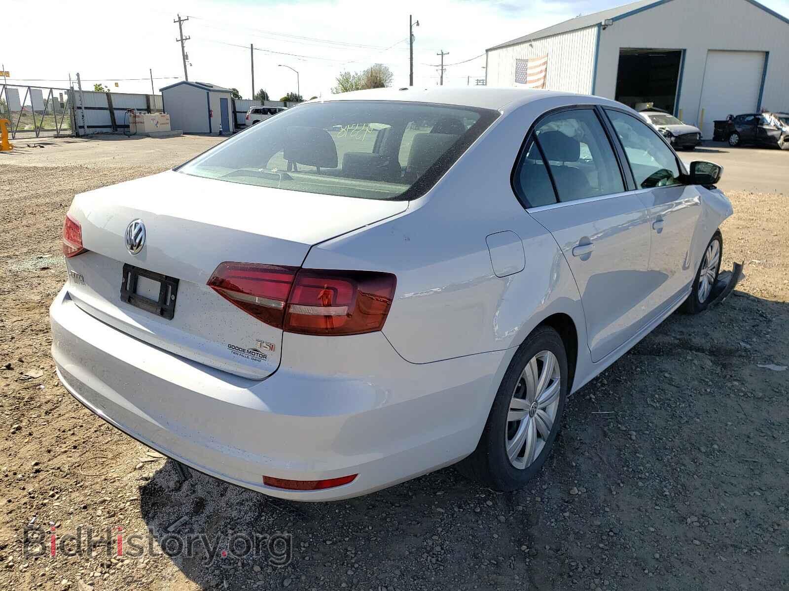2017 VOLKSWAGEN JETTA - VIN: 3VW2B7AJXHM411592 - Фото 4