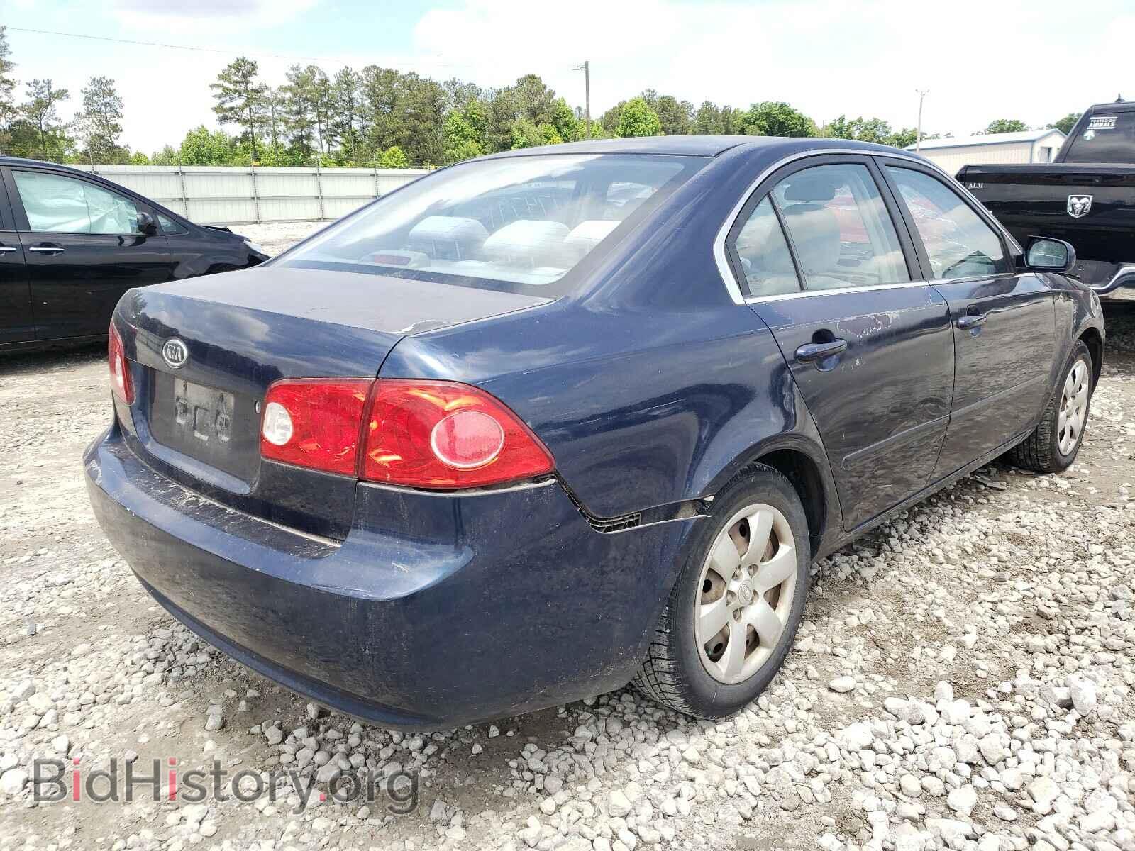 2008 KIA OPTIMA - VIN: KNAGE123785208921 - Photo 4