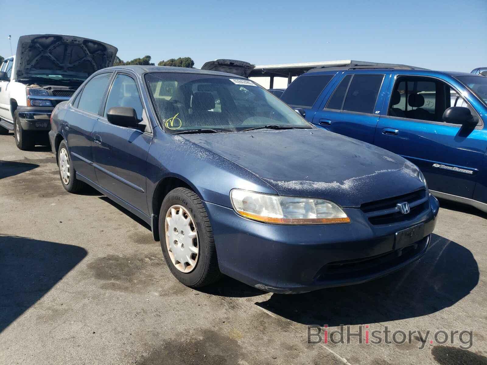 Photo 1HGCG6676XA149521 - HONDA ACCORD 1999