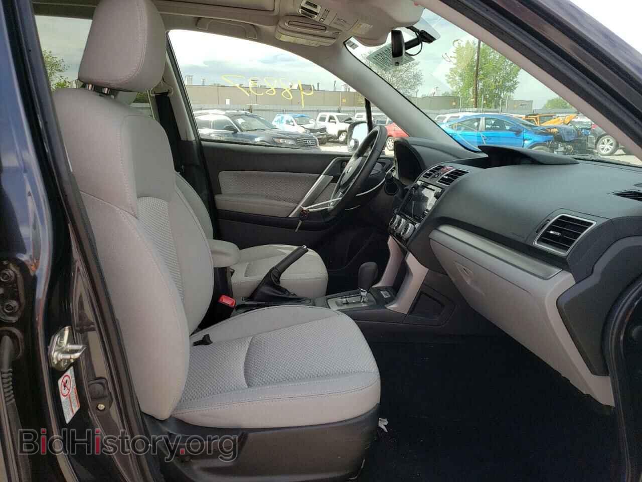 2017 SUBARU FORESTER - VIN: JF2SJAGC4HH521720 - Фото 5