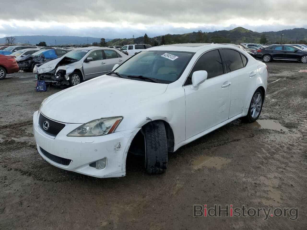 Photo JTHBE262472008503 - LEXUS IS 2007