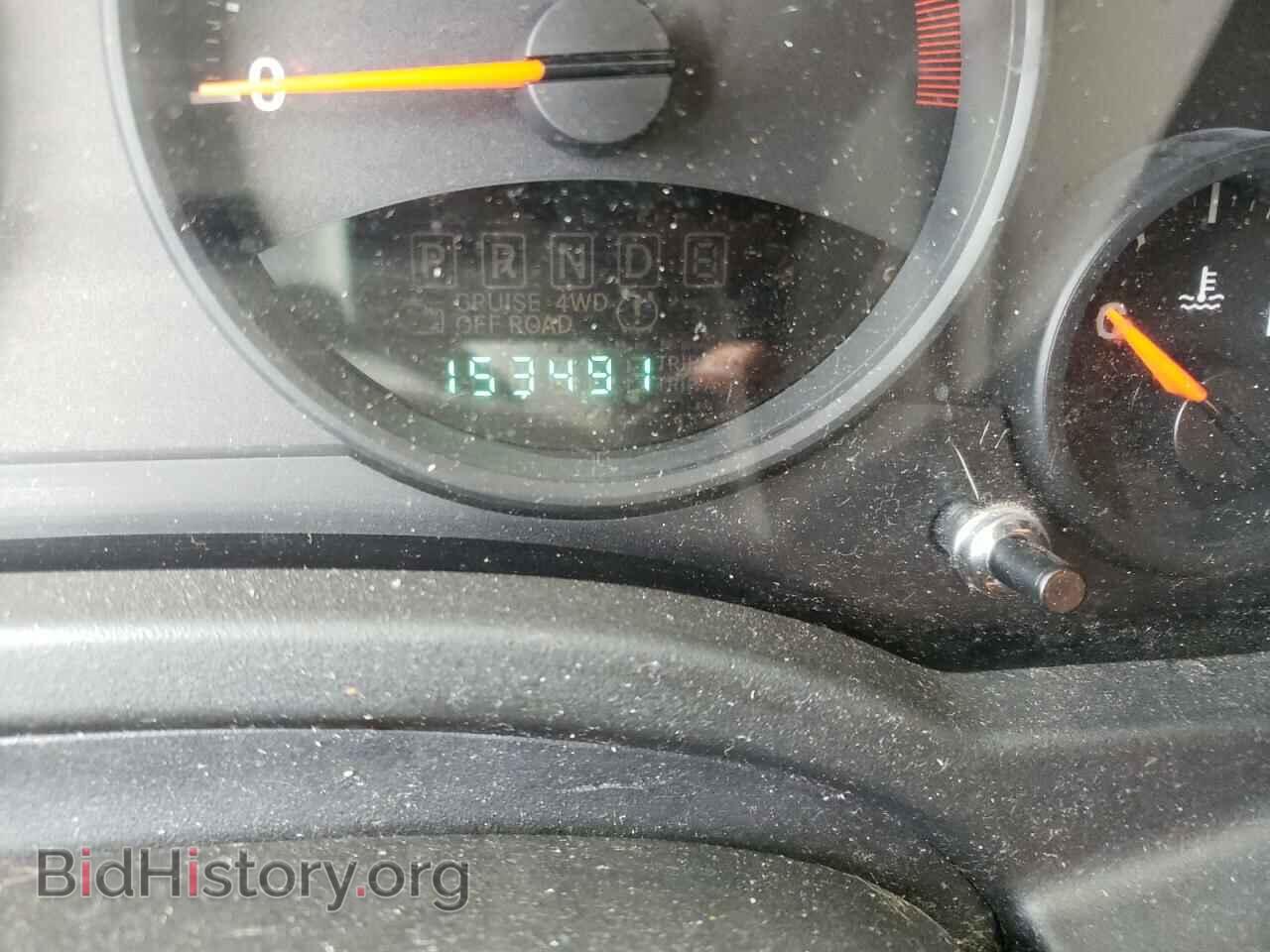 2011 JEEP COMPASS - VIN: 1J4NT1FBXBD139666 - Photo 8