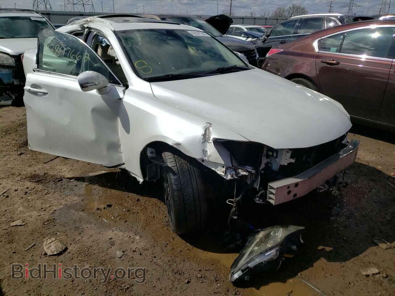 Фотография JTHCE5C25B5001352 - LEXUS IS 2011