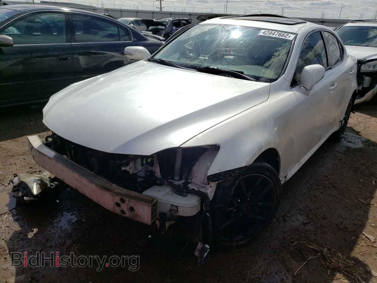 2011 LEXUS IS - VIN: JTHCE5C25B5001352 - Фото 2