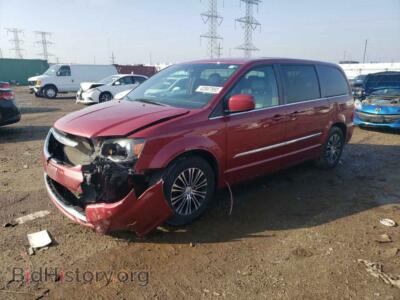 2014 Chrysler MINIVAN Town & COU, red — VIN 2C4RC1HG6ER224263, Copart